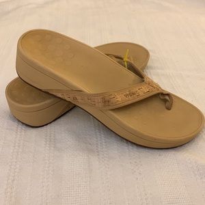 Vionic High Tide Wedge Sandals